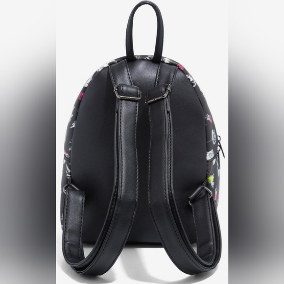 New Loungefly Disney Villains Backpack - Picture 3 of 3